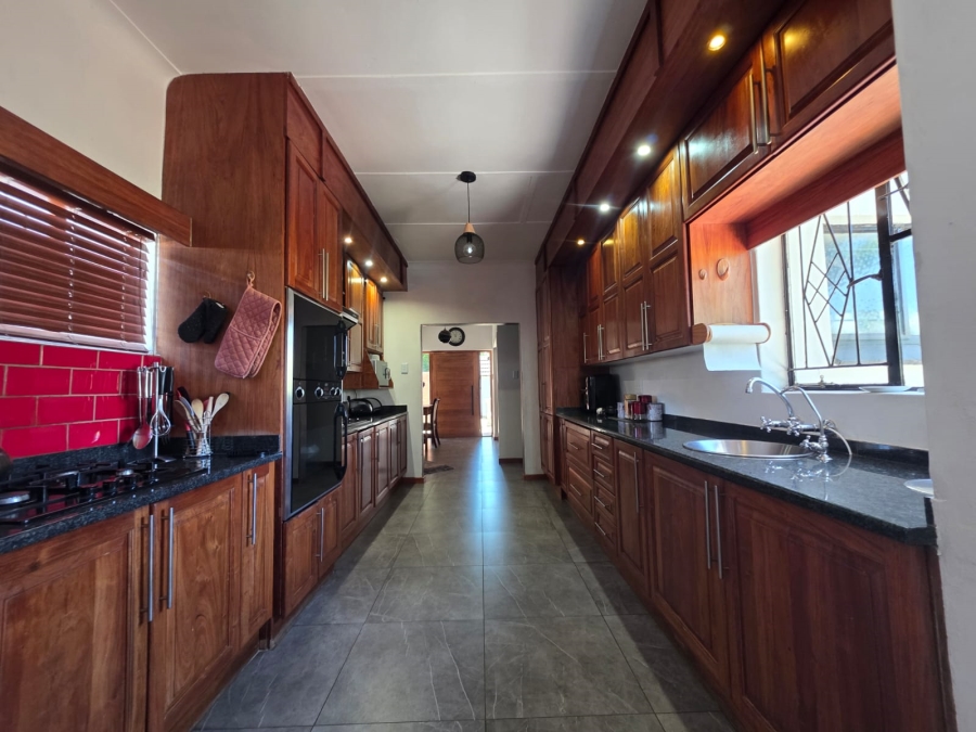 4 Bedroom Property for Sale in Van Der Hoff Park North West